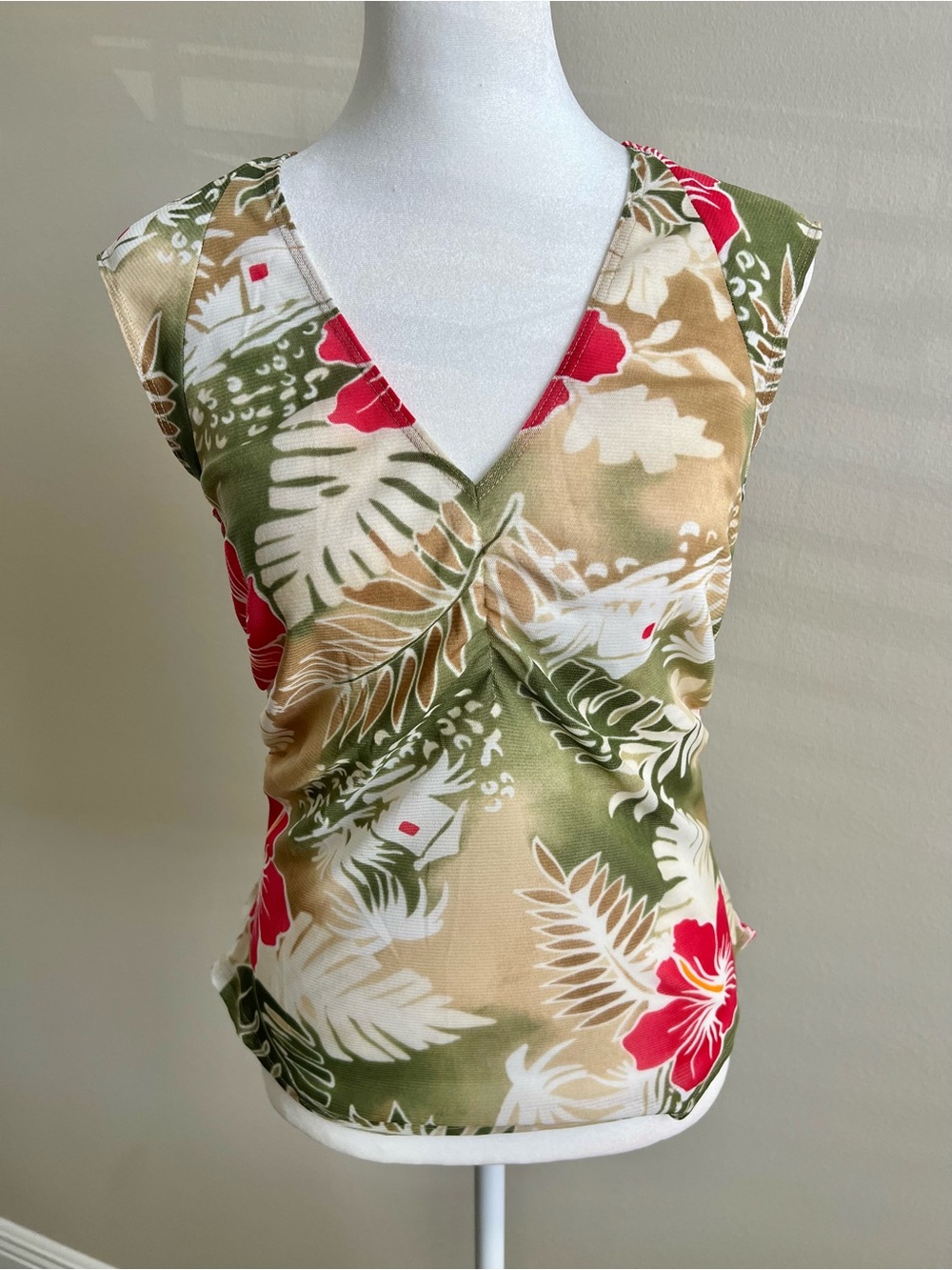 Tropical Hibiscus Hawaii Vacation Beachy Semi Sheer Top Medium